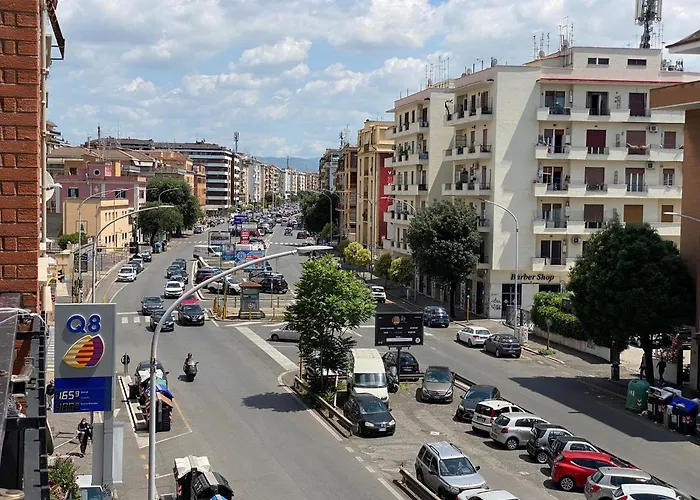 The Italian House In A Pochi Passi Dalla Metro A
