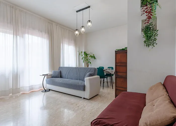 דירה The Italian House In A Pochi Passi Dalla Metro A רומא