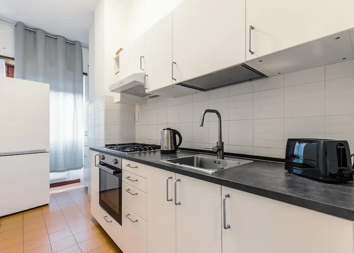 דירה The Italian House In A Pochi Passi Dalla Metro A